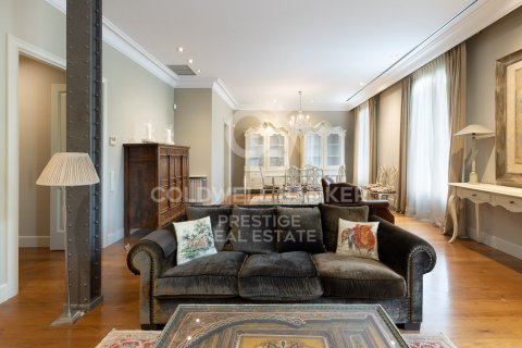 3 bedrooms apartment for sale in Barcelona, Catalonia, Spain № 6071 - photo 2