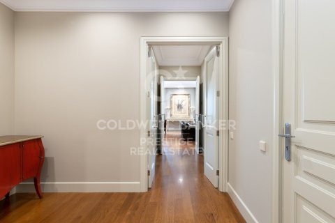 3 bedrooms apartment for sale in Barcelona, Catalonia, Spain № 6071 - photo 7