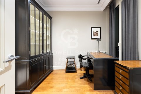 3 bedrooms apartment for sale in Barcelona, Catalonia, Spain № 6071 - photo 18
