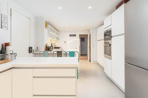 Купить квартиру в Барселона, Испания с 6 спален, 320м², № 3846 - фото 8