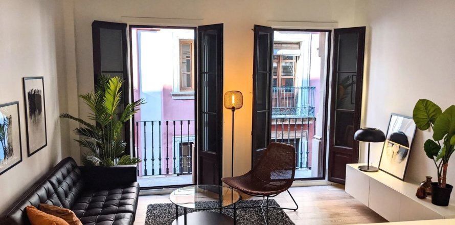 2 bedrooms apartment for sale in Barcelona, Catalonia, Spain № 1068