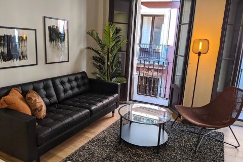 2 bedrooms apartment for sale in Barcelona, Catalonia, Spain № 1068 - photo 2