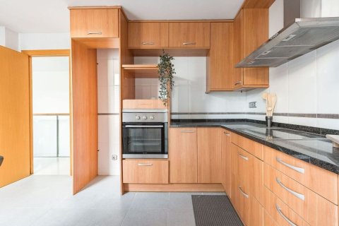 Apartamento de 3 dormitorios en venta en Sant Pere de Ribes, Barcelona, Cataluña, Spain № 7297 - foto 17