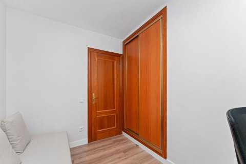 Apartamento de 3 dormitorios en venta en Calafell, Tarragona, Cataluña, Spain № 7298 - foto 9