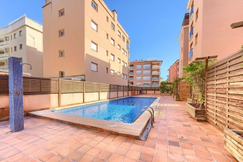 Apartamento de 3 dormitorios en venta en Calafell, Tarragona, Cataluña, Spain № 7298 - foto 5