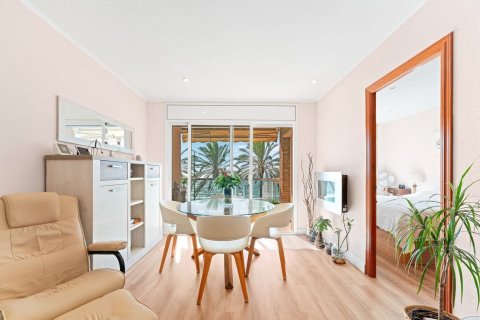 Apartamento de 3 dormitorios en venta en Calafell, Tarragona, Cataluña, Spain № 7298 - foto 19