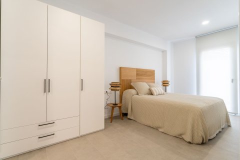 Купить квартиру в Каталония, Испания с 4 комнаты, 97м², № 7295 - фото 10