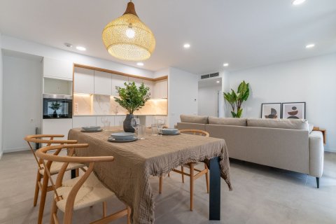 Купить квартиру в Каталония, Испания с 4 комнаты, 97м², № 7295 - фото 18