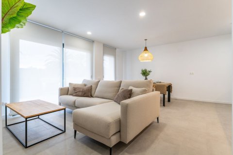 Купить квартиру в Каталония, Испания с 4 комнаты, 97м², № 7295 - фото 22