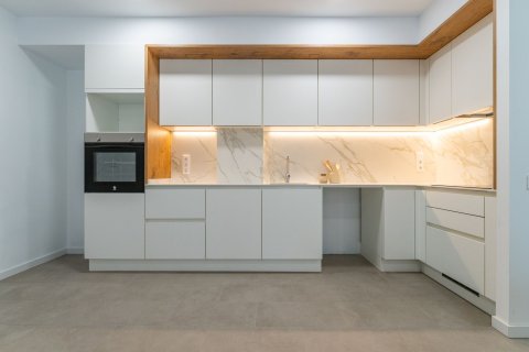 Купить квартиру в Каталония, Испания с 4 комнаты, 97м², № 7295 - фото 16