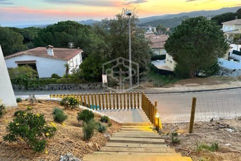4 bedrooms villa for sale in Lloret de Mar, Girona, Catalonia, Spain № 1001 - photo 2