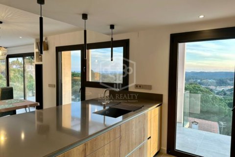 4 bedrooms villa for sale in Lloret de Mar, Girona, Catalonia, Spain № 1001 - photo 19