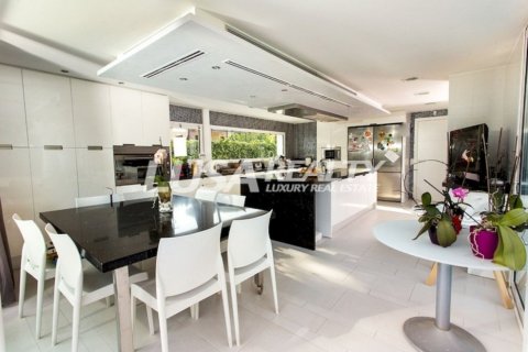 Купить виллу в Кастельдефельс, Испания с 7 спален, 1000м², № 999 - фото 17