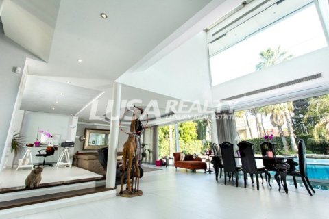 Купить виллу в Кастельдефельс, Испания с 7 спален, 1000м², № 999 - фото 8