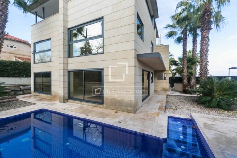 4 bedrooms villa for sale in Sant Cugat Del Valles, Barcelona, Catalonia, Spain № 4052