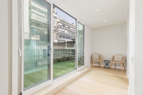 3 bedrooms apartment for sale in Barcelona, Catalonia, Spain № 4048