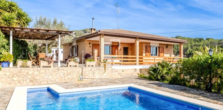 Villa de 5 dormitorios en venta en Sitges, Barcelona, Cataluña, Spain № 6269