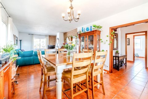Villa de 5 dormitorios en venta en Sitges, Barcelona, Cataluña, Spain № 6269 - foto 13