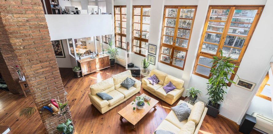 6 bedrooms apartment for sale in Barcelona, Catalonia, Spain № 6272