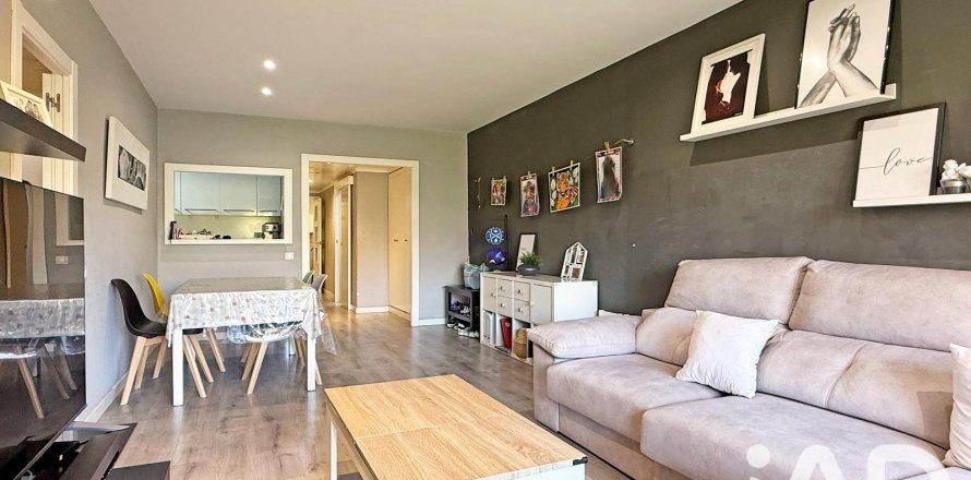 4 bedrooms apartment for sale in Barcelona, Catalonia, Spain № 8934