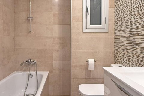 4 bedrooms apartment for sale in Barcelona, Catalonia, Spain № 8934 - photo 27