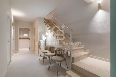 292 sq.m. commercial property for sale in Barcelona, Catalonia, Spain № 5450 - photo 7