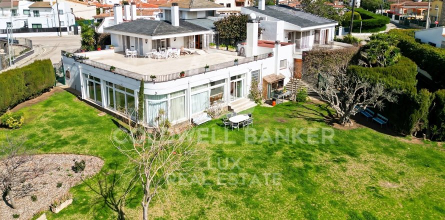 6 bedrooms house for sale in Roses, Girona, Catalonia, Spain № 5730