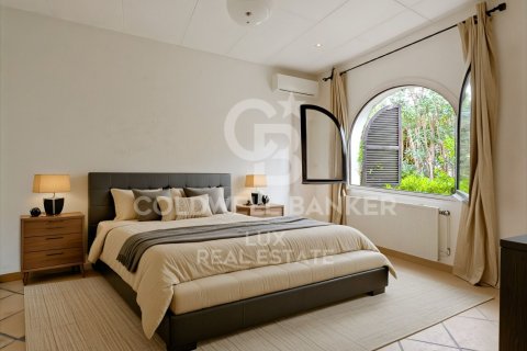 Villa de 5 dormitorios en venta en Empuriabrava, Gerona, Cataluña, Spain № 5732 - foto 17