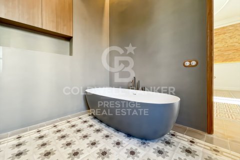Купить квартиру в Барселона, Испания с 3 спальни, 209м², № 5728 - фото 15