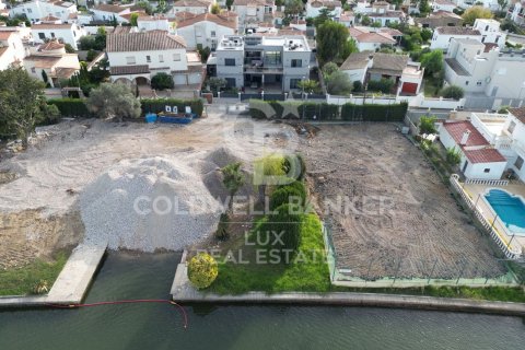 Parcela de 500 m² en venta en Empuriabrava, Gerona, Cataluña, Spain № 5729 - foto 4
