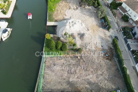 Parcela de 500 m² en venta en Empuriabrava, Gerona, Cataluña, Spain № 5729 - foto 5