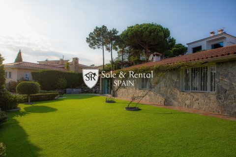 3 bedrooms house for sale in Lloret de Mar, Girona, Catalonia, Spain № 6729 - photo 25