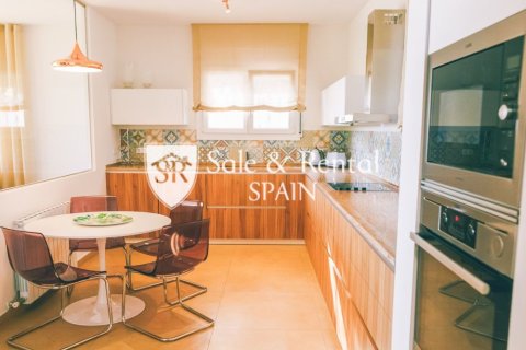 3 bedrooms house for sale in Lloret de Mar, Girona, Catalonia, Spain № 6729 - photo 9