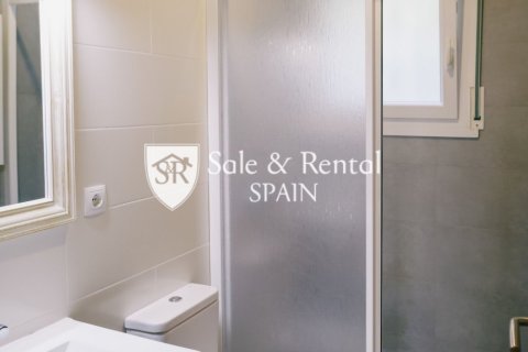 3 bedrooms house for sale in Lloret de Mar, Girona, Catalonia, Spain № 6729 - photo 17