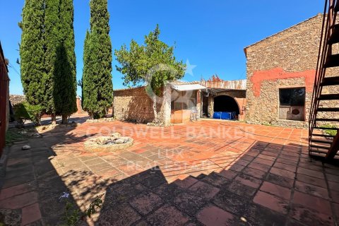 1352 sq.m. house for sale in L'Escala, Girona, Catalonia, Spain № 5579 - photo 4