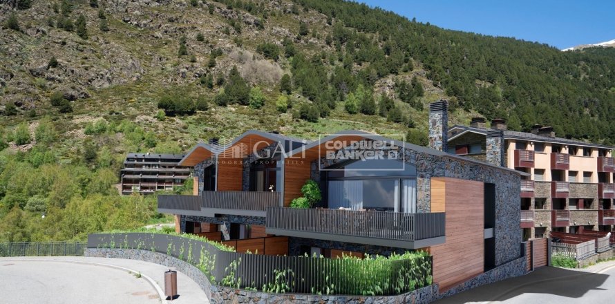 Сasa de 3 dormitorios en venta en Principado De Andorra (Ninguna Poblacion Tiene C.P.), Lérida, Cataluña, Spain № 5575