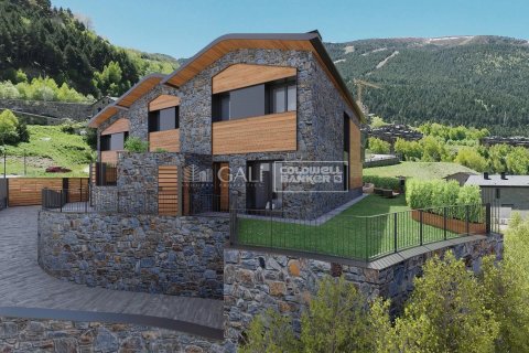 Сasa de 3 dormitorios en venta en Principado De Andorra (Ninguna Poblacion Tiene C.P.), Lérida, Cataluña, Spain № 5575 - foto 5