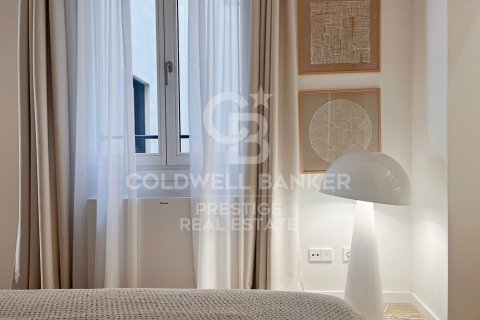 Ático de 3 dormitorios en venta en Barcelona, Cataluña, Spain № 5983 - foto 8