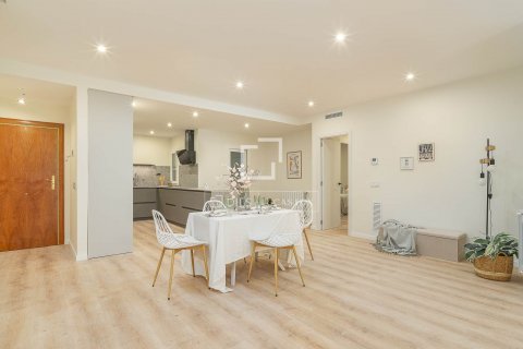 3 bedrooms apartment for sale in Barcelona, Catalonia, Spain № 8726 - photo 6