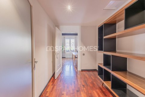 Купить квартиру в Барселона, Испания с 6 комнат, 223м², № 7651 - фото 22