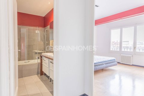 Купить квартиру в Барселона, Испания с 6 комнат, 223м², № 7651 - фото 21
