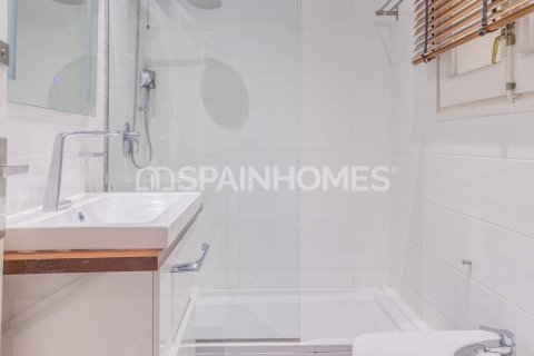 Купить квартиру в Барселона, Испания с 6 комнат, 223м², № 7651 - фото 20
