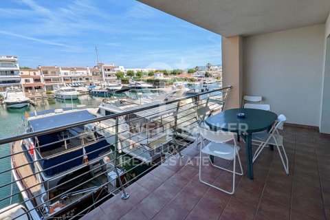 438 m² commercial property à vendre à Empuriabrava, Girona, Catalonia, Spain № 5870 - photo 24