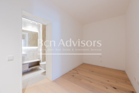 2 bedrooms apartment for sale in Barcelona, Catalonia, Spain № 2865 - photo 21