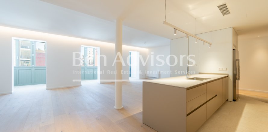 2 bedrooms apartment for sale in Barcelona, Catalonia, Spain № 2865
