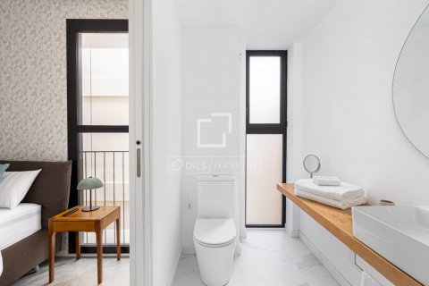 2 bedrooms apartment for sale in Barcelona, Catalonia, Spain № 8718 - photo 23