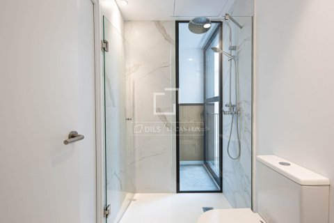 2 bedrooms apartment for sale in Barcelona, Catalonia, Spain № 8718 - photo 17