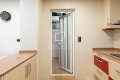 2 bedrooms apartment for sale in Barcelona, Catalonia, Spain № 8564 - photo 13