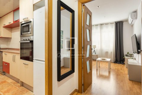 2 bedrooms apartment for sale in Barcelona, Catalonia, Spain № 8564 - photo 18