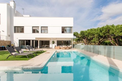 3 bedrooms house for sale in Sant Andreu de Llavaneres, Barcelona, Catalonia, Spain № 1819 - photo 2